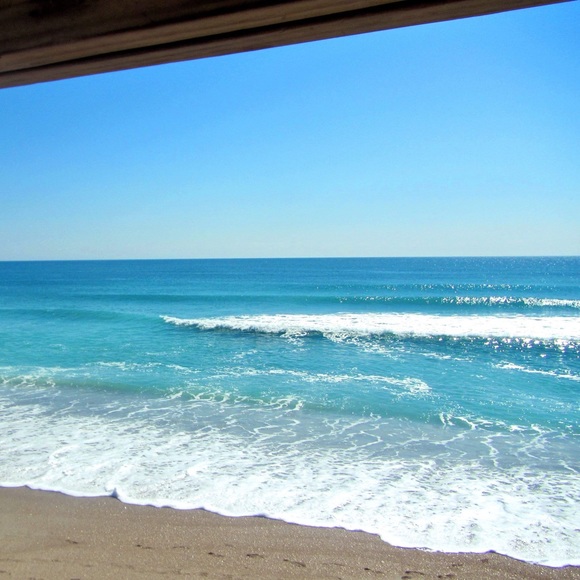 Meet your Posher, Lindsey - Picture 2 of 2